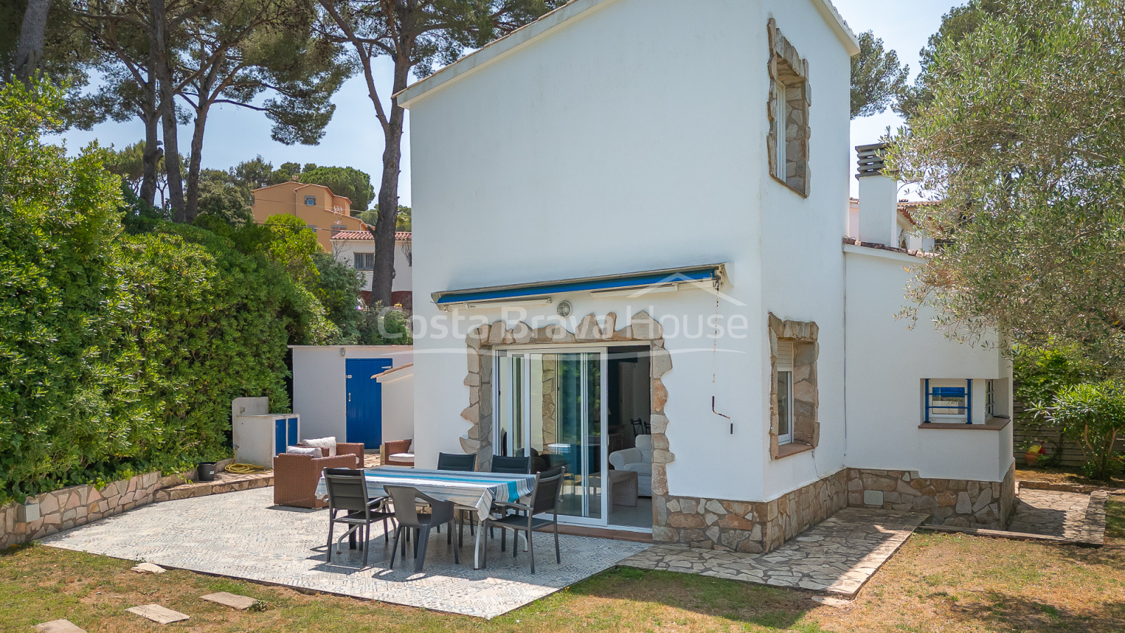 House for sale with pool in Tamariu
