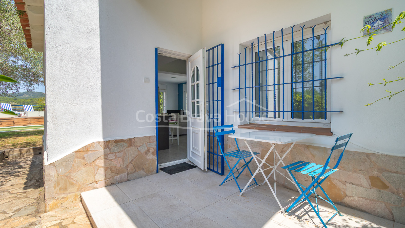 House for sale with pool in Tamariu