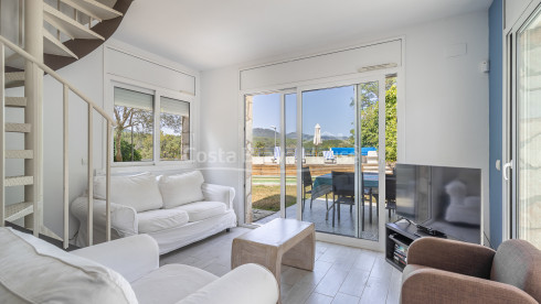 House for sale with pool in Tamariu