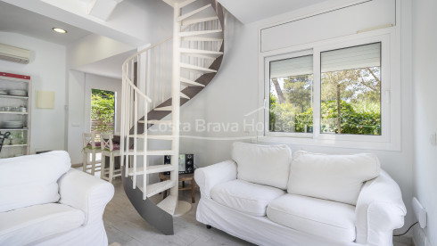 House for sale with pool in Tamariu