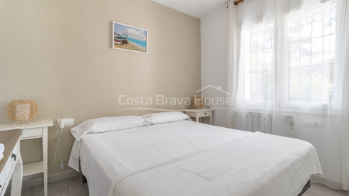 House for sale with pool in Tamariu