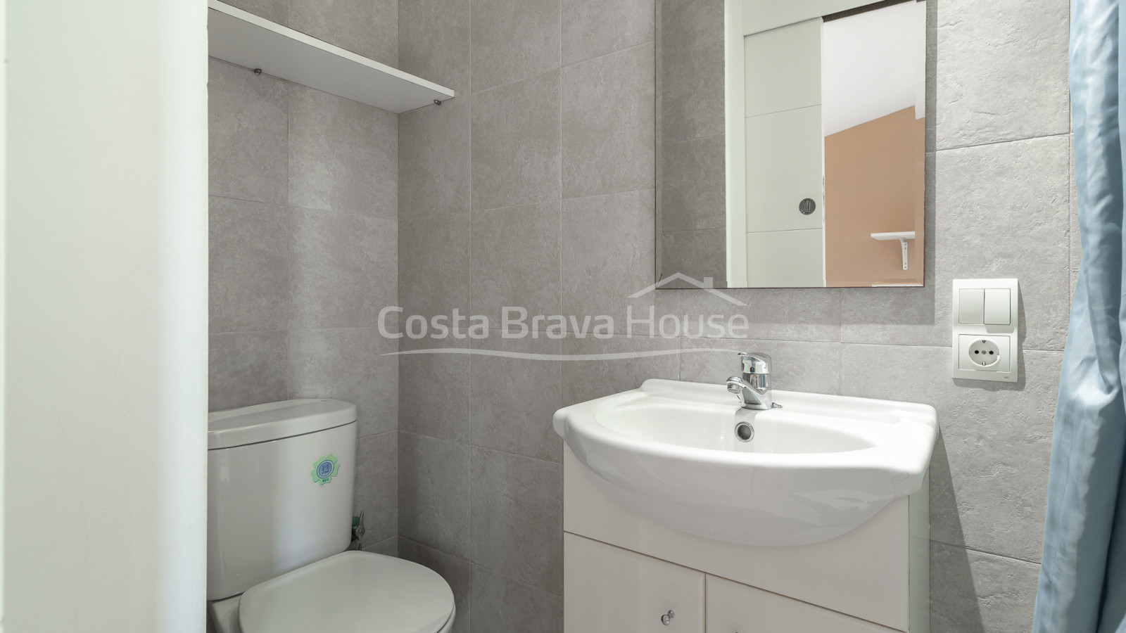 House for sale with pool in Tamariu
