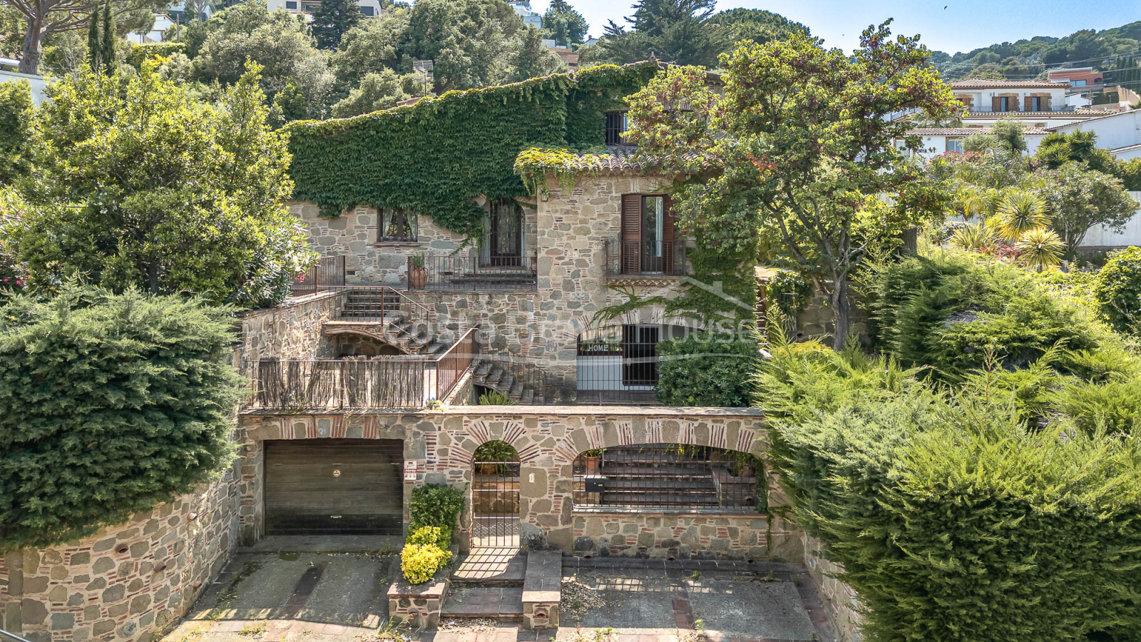 Casa estilo masía en venta en Sant Antoni con licencia