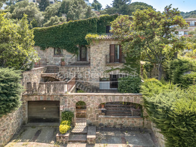 House with masia style for sale in Sant Antoni de Calonge, 15 min from Torre Valentina beach