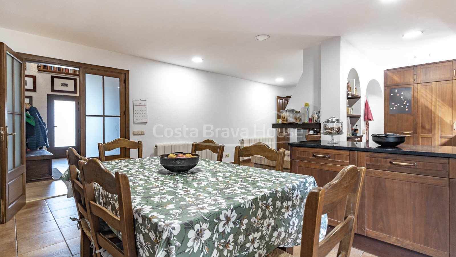 Casa estilo masía en venta en Sant Antoni con licencia