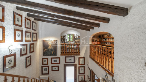 Casa estilo masía en venta en Sant Antoni con licencia