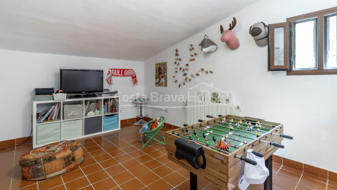 Casa estilo masía en venta en Sant Antoni con licencia