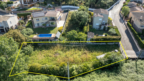 Residential building land for sale in Mont-ras