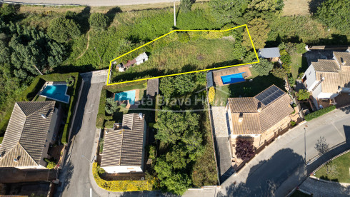 Parcel·la urbanitzable en venda a Mont-ras