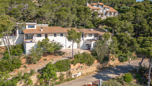 Huis te koop in Begur met zeezicht