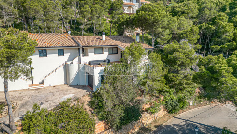 Huis te koop in Begur met zeezicht