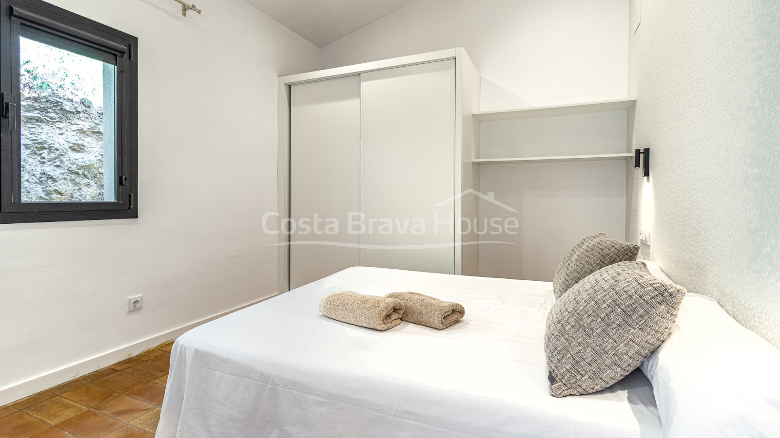 House for sale in Begur with sea views