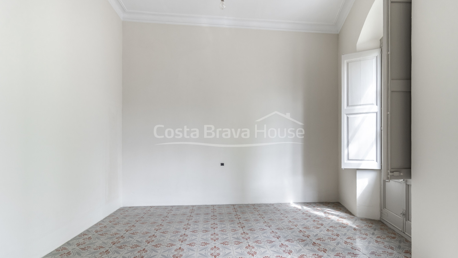 Maison moderniste à vendre dans le centre de Palafrugell