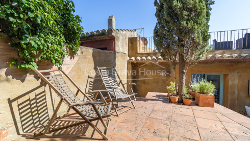 House in Begur with views of the castle