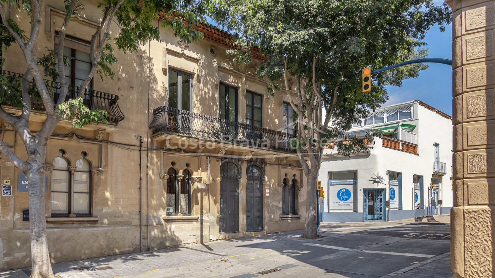 Casa modernista en venda al centre de Palafrugell