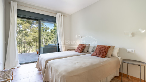 Dúplex a Begur amb jardí i llicència turística