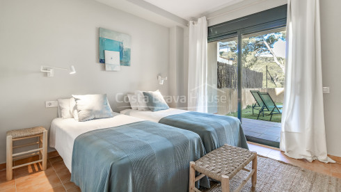 Dúplex a Begur amb jardí i llicència turística