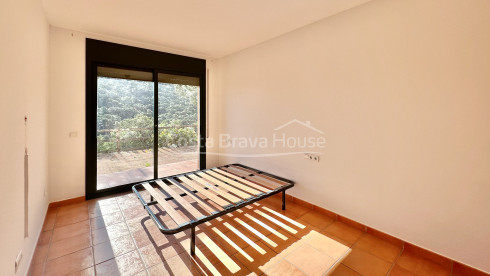 Terraced house with sea views in Sa Tuna, Begur