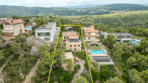 Casa con vistas al mar y piscina en Aiguablava