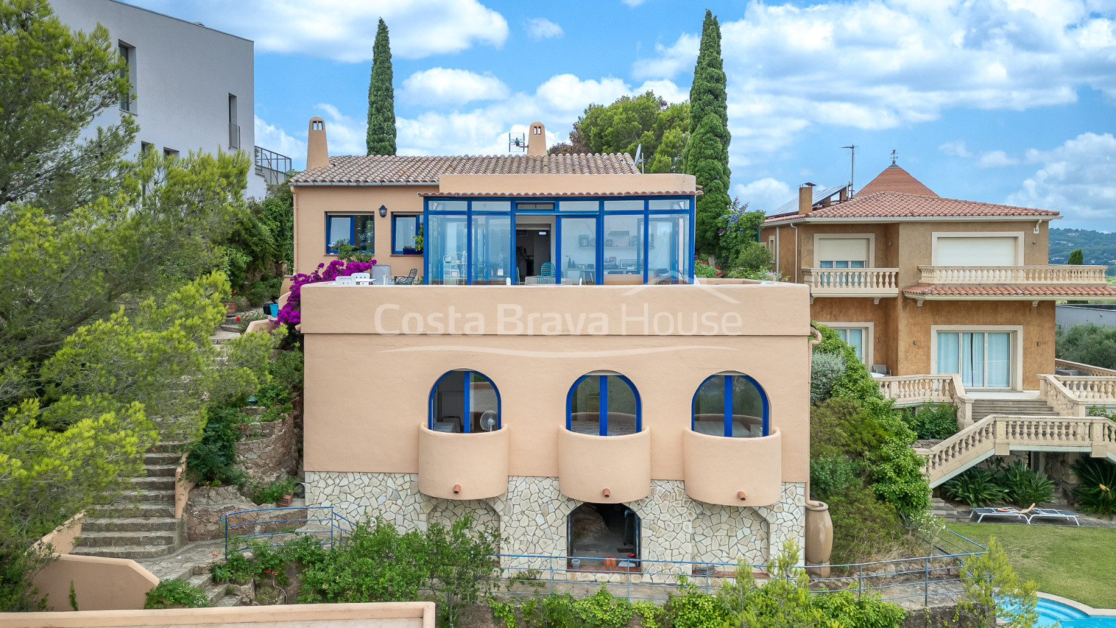 Casa con vistas al mar y piscina en Aiguablava