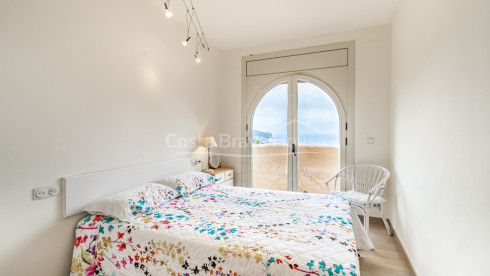 Casa con vistas al mar y piscina en Aiguablava