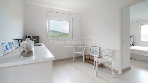 Casa con vistas al mar y piscina en Aiguablava