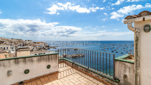 Maison à côté de la plage de Port Bo avec vue sur la mer