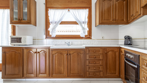 Maison à côté de la plage de Port Bo avec vue sur la mer