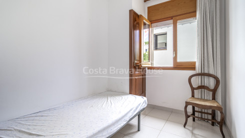 Casa al costat de la platja Port Bo amb vistes al mar