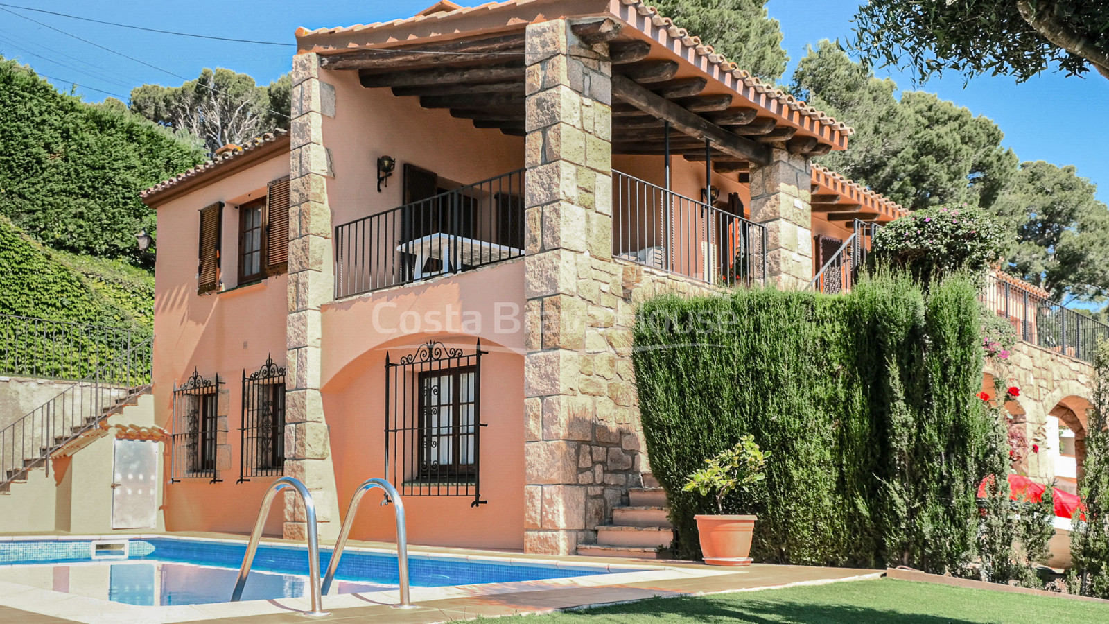 Villa en Llafranc con vistas al mar y piscina privada