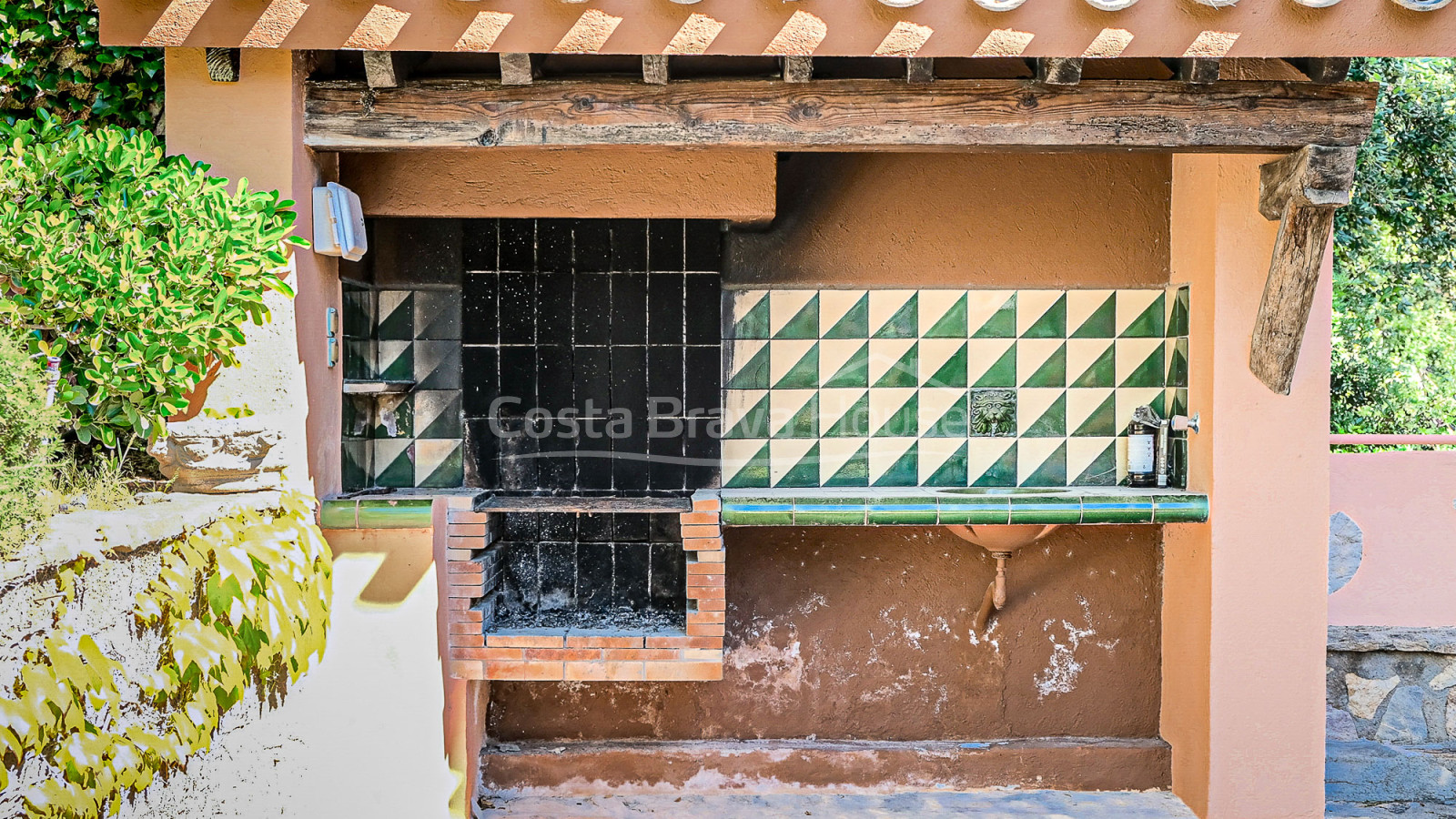 Villa in Llafranc with sea views and private pool