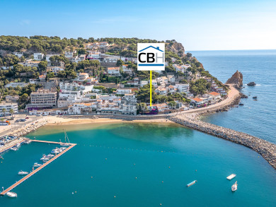 House with stunning sea views for sale next to the beach in l’Estartit