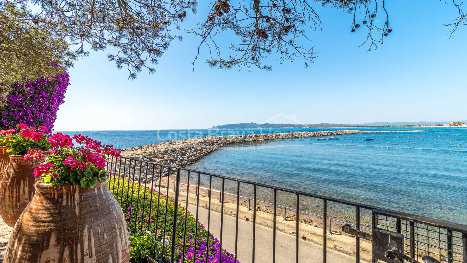 Casa a primera línia de mar a l’Estartit