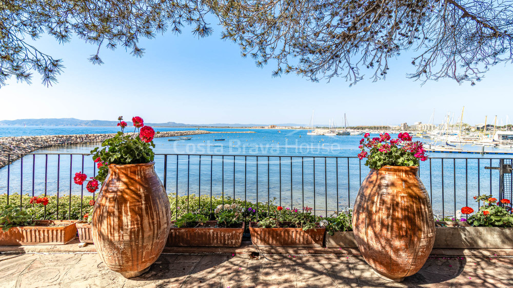 Casa a primera línia de mar a l’Estartit