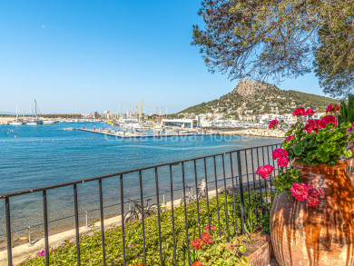 Casa amb vistes espectaculars al mar en venda a tocar de la platja a l’Estartit