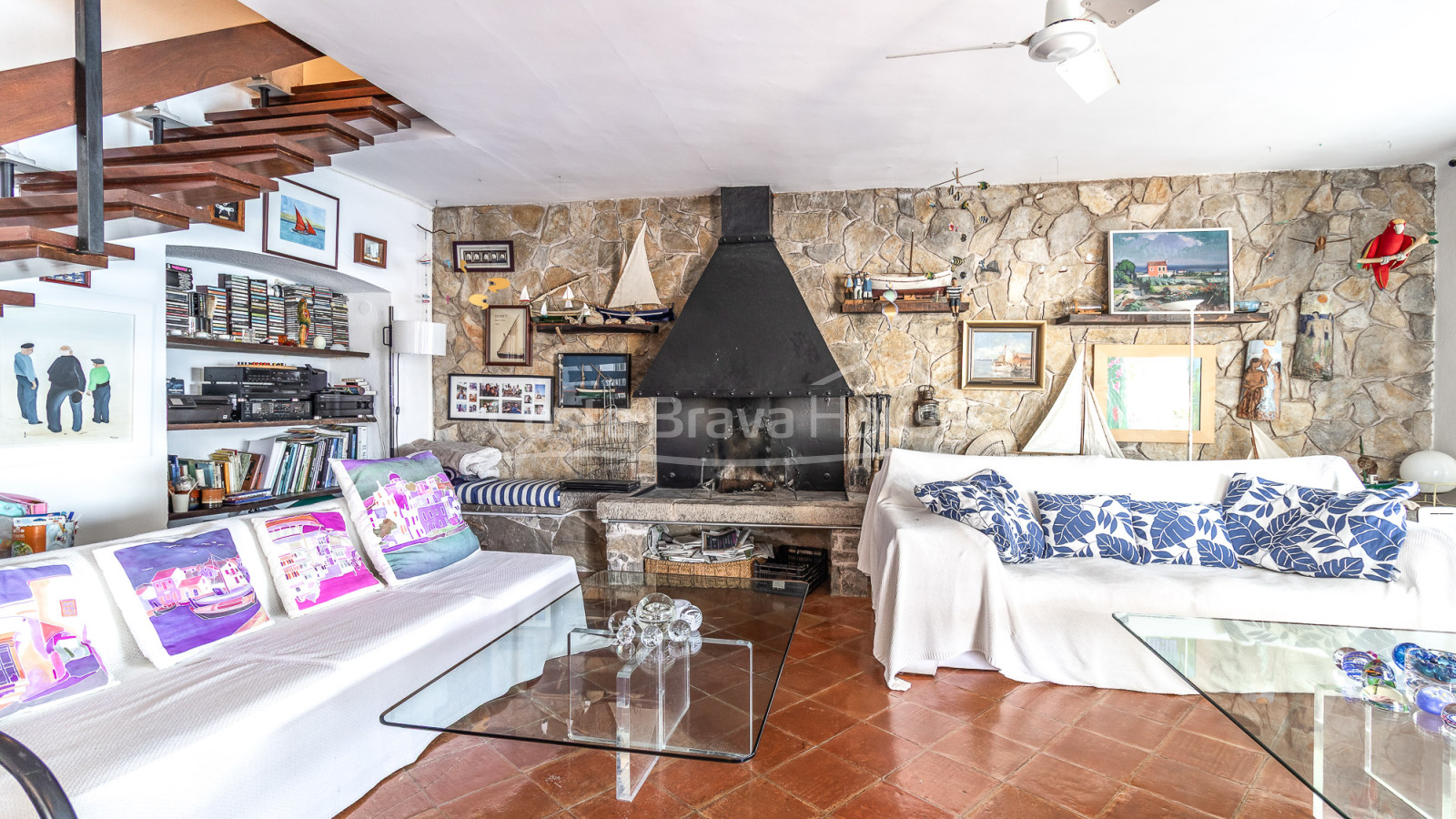 House on the seafront in l'Estartit