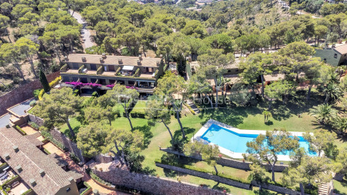 Casa con vistas al mar en complejo exclusivo de Llafranc