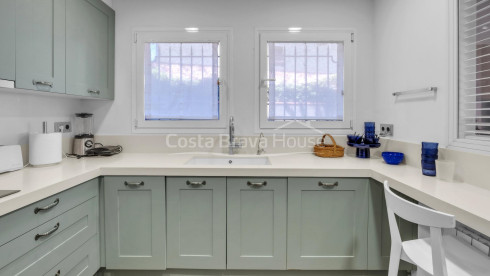 Casa con vistas al mar en complejo exclusivo de Llafranc