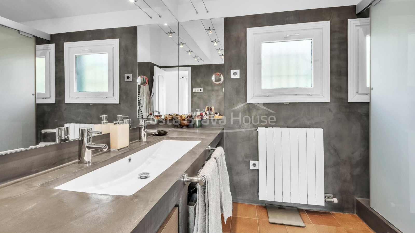 Casa con vistas al mar en complejo exclusivo de Llafranc