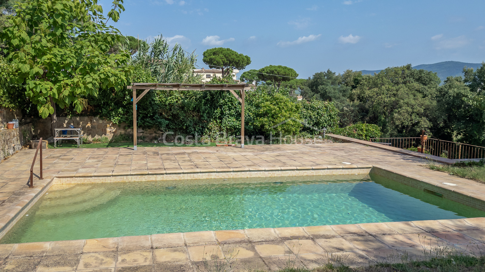 Maison style masia à vendre à Sant Antoni avec licence