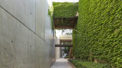 Nieuwbouwappartement met zeezicht te koop in Sa Riera (Begur)