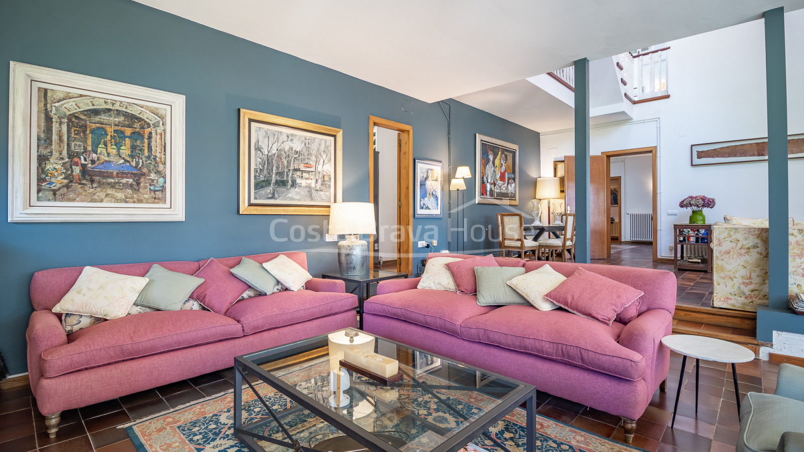 Villa in Pals near golf and the beach with private garden