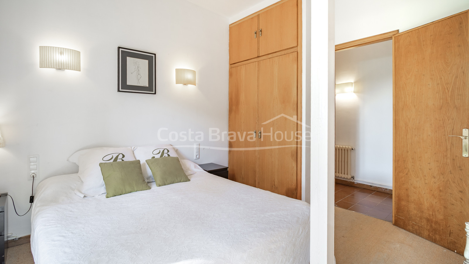 Villa in Pals near golf and the beach with private garden