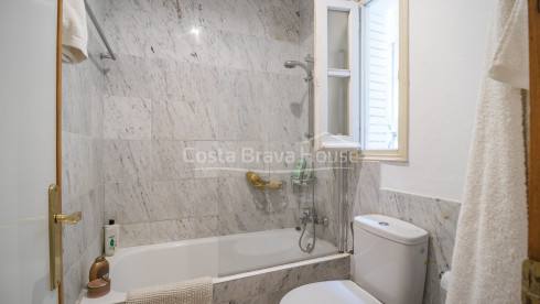 Villa in Pals near golf and the beach with private garden