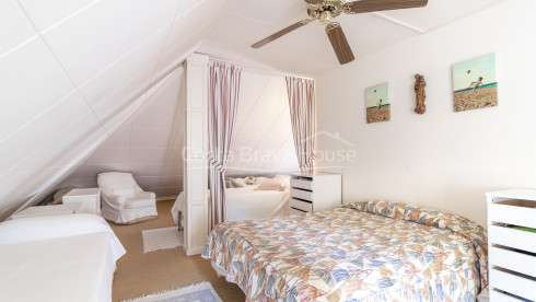 Villa in Pals near golf and the beach with private garden