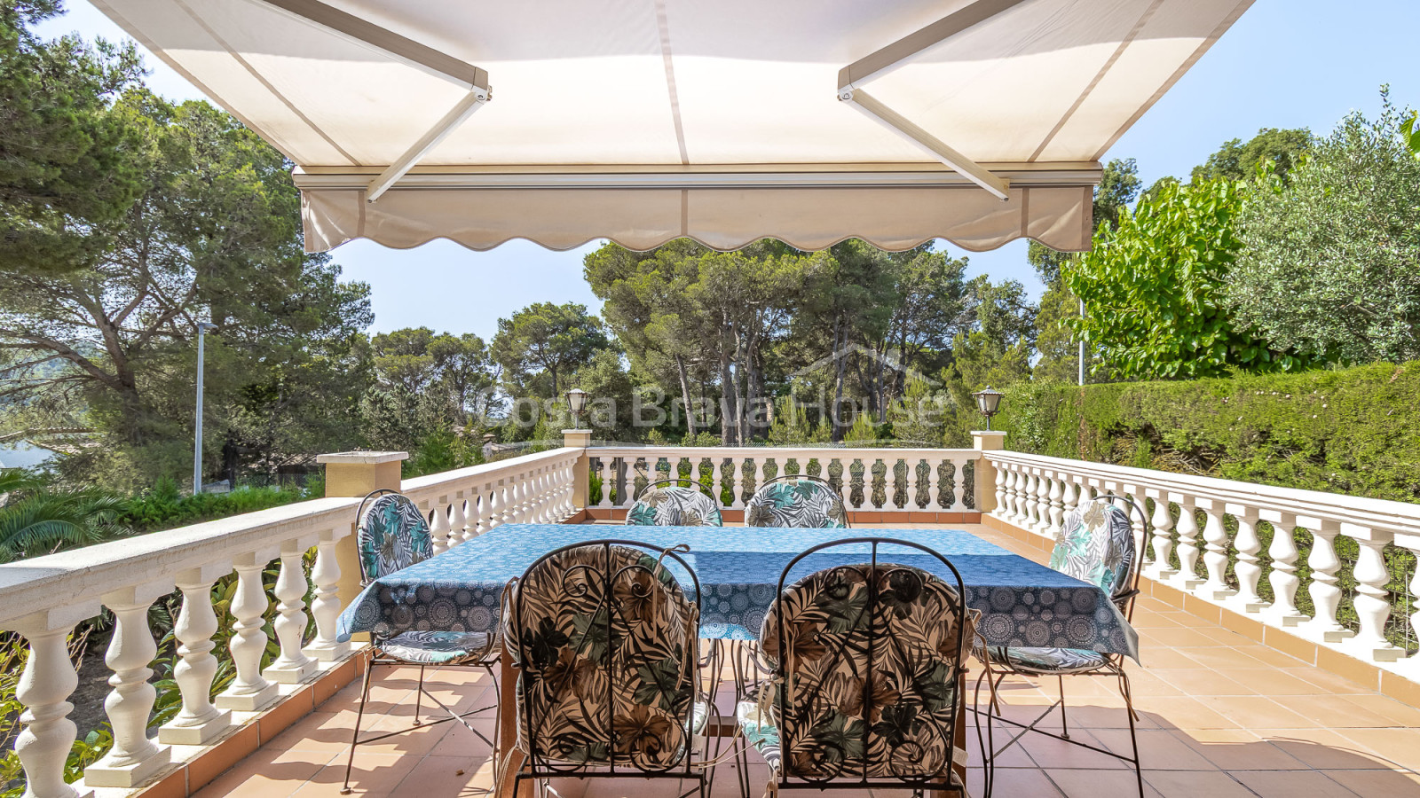 Casa con dos viviendas y licencia turística en Begur