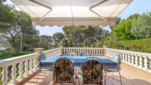 Casa con dos viviendas y licencia turística en Begur