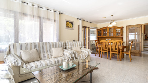 Casa con dos viviendas y licencia turística en Begur