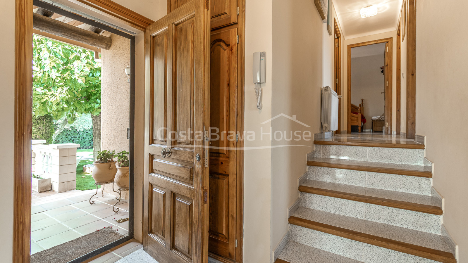 Casa con dos viviendas y licencia turística en Begur