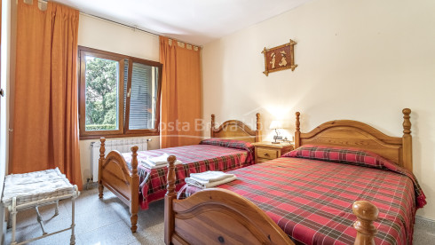 Casa con dos viviendas y licencia turística en Begur